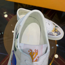 Load image into Gallery viewer, Ollie Sneaker
