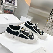 Load image into Gallery viewer, Walk&#39;N&#39;Dior Sneaker
