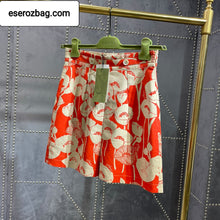 Load image into Gallery viewer, Poppy Flower Print Skirt
