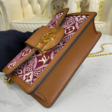 Load image into Gallery viewer, Since 1854 Dauphine Chain Wallet
